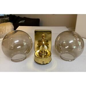 Vintage Outdoor Brass Wall Sconce Progress Light P5650 Extra Smoke Glass Globe